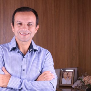 ESPECIALISTA EM SORRISOS