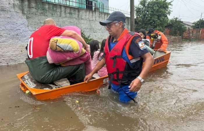 Chuvas intensas mantêm cidades do Rio Grande do Sul em alerta para inundações e deslizamentos